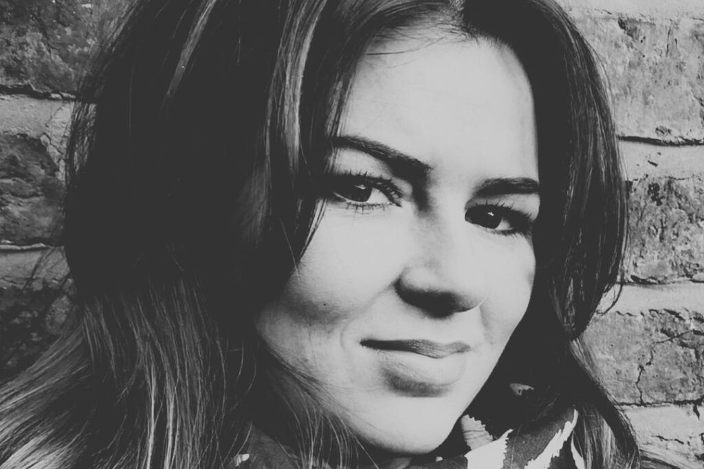 5 Ultimate Aspect of writing skills from the Author Lacey London