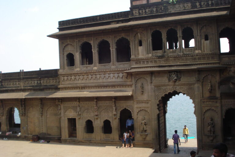 Ahilya bai Holkar fort main gate