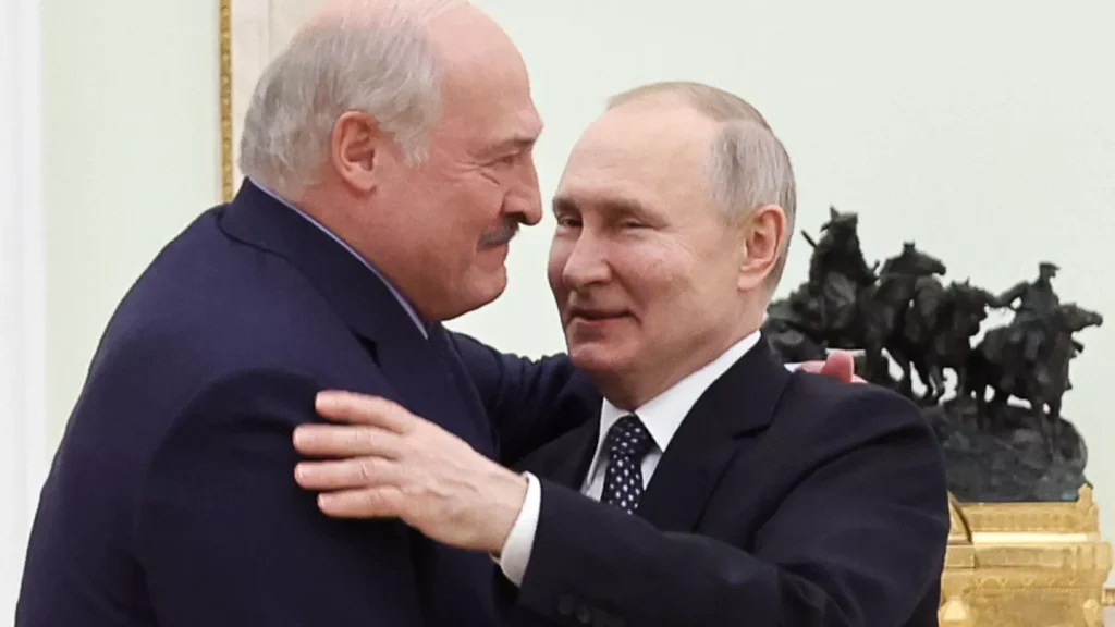 picture: Putin and Lukashenko (Euronews)