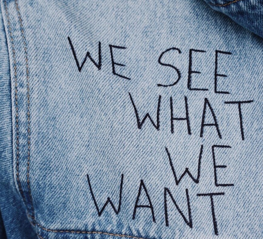 pexels-photo-1176618 - LEKH Explore the profound interlinkages between style and substance, discovering why true impact comes from prioritizing meaningful content over mere appearance in leadership, products, and everyday life.