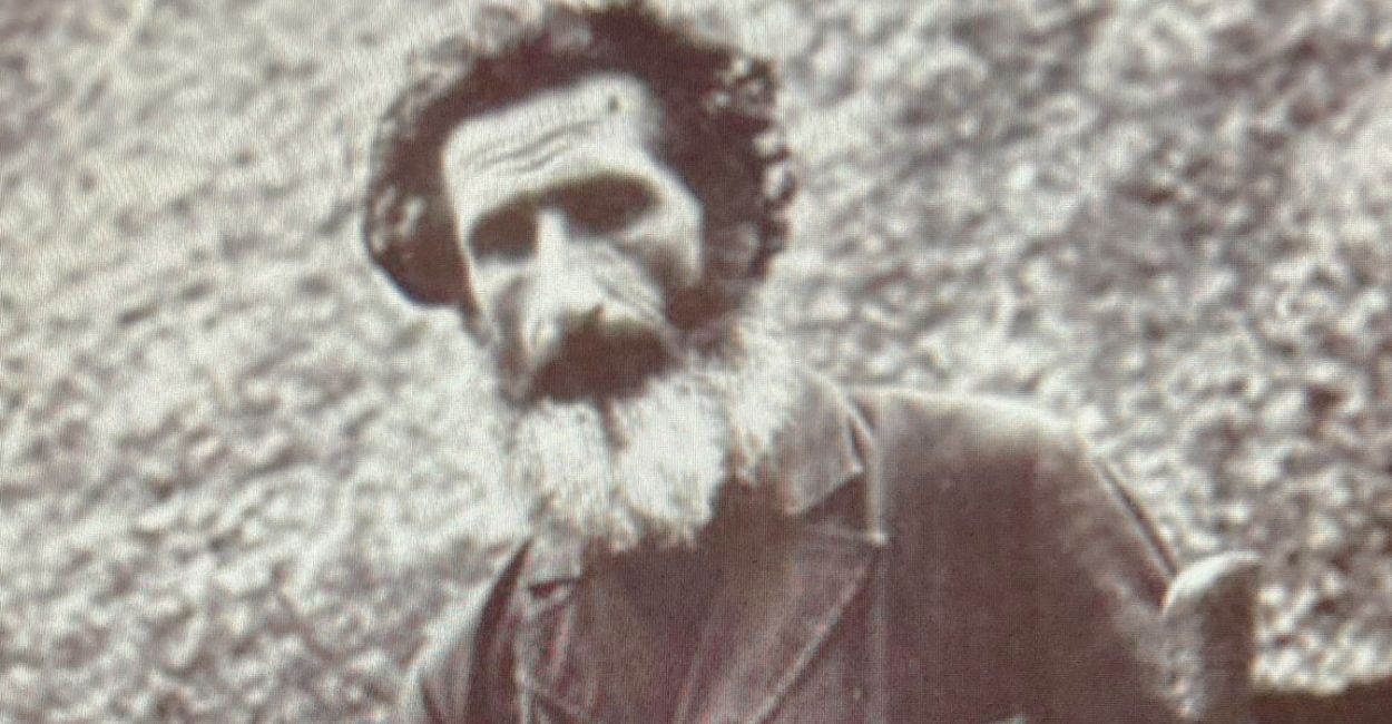 A nostalgic reflection on a gifted childhood in Velp, meditative bike rides, lonely heaths, and the unexpected spiritual ties to a renowned psychic shepherd.