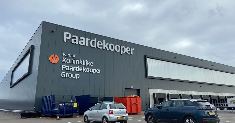 Paardekooper Packaging Company Declared Bankrupt Amid Financial Mismanagement, Rising Costs, Market Competition, and Economic Uncertainty