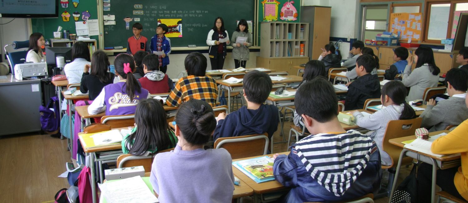 Relive nostalgic school memories—friends, teachers, punishments, fun, exams, and laughter. A heartfelt journey of growing together in childhood.