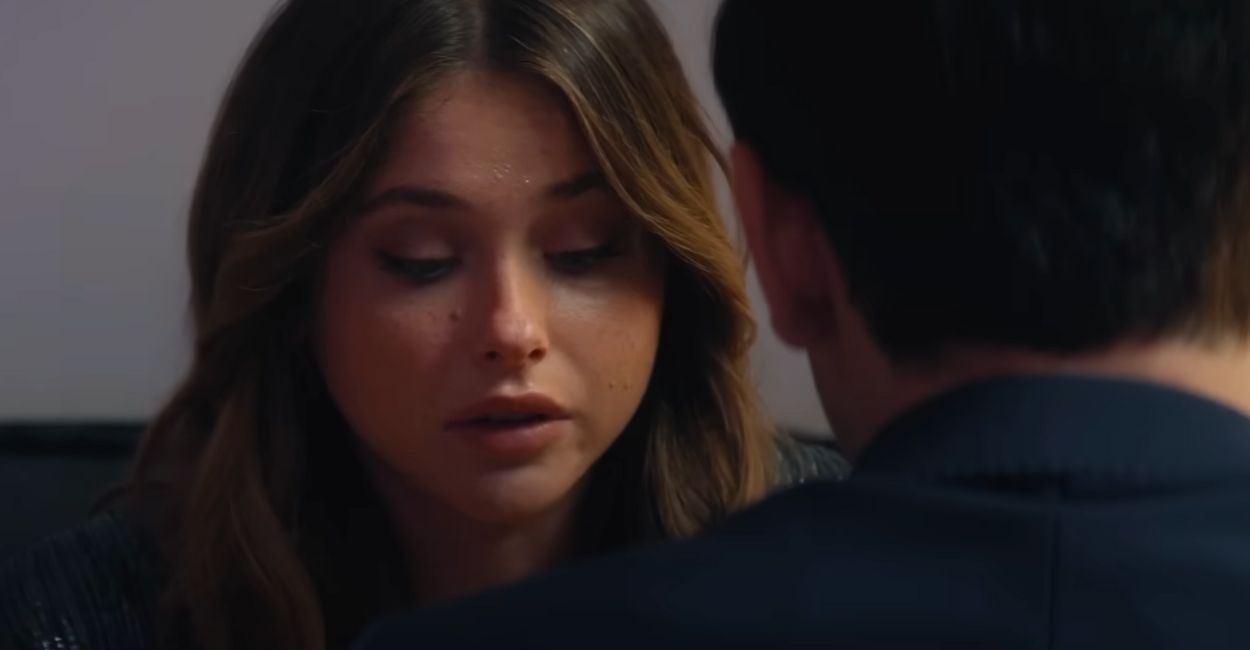 The ultimate list of classic Indian mom dialogues! From "Khana kha liya?" to "Log kya kahenge?", explore the hilarious superstitions, emotional blackmail, and endless love that define every mother-child relationship.